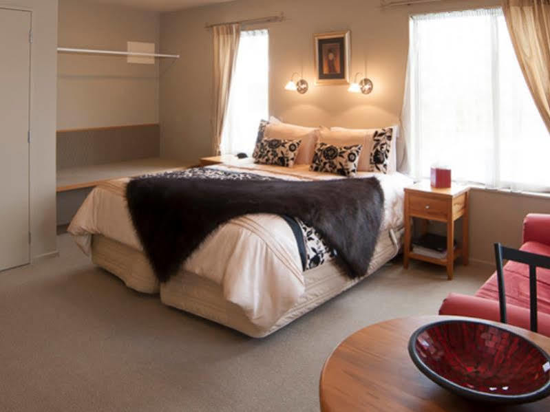 Blue Ridge Studios And Bed & Breakfast Te Anau Zewnętrze zdjęcie