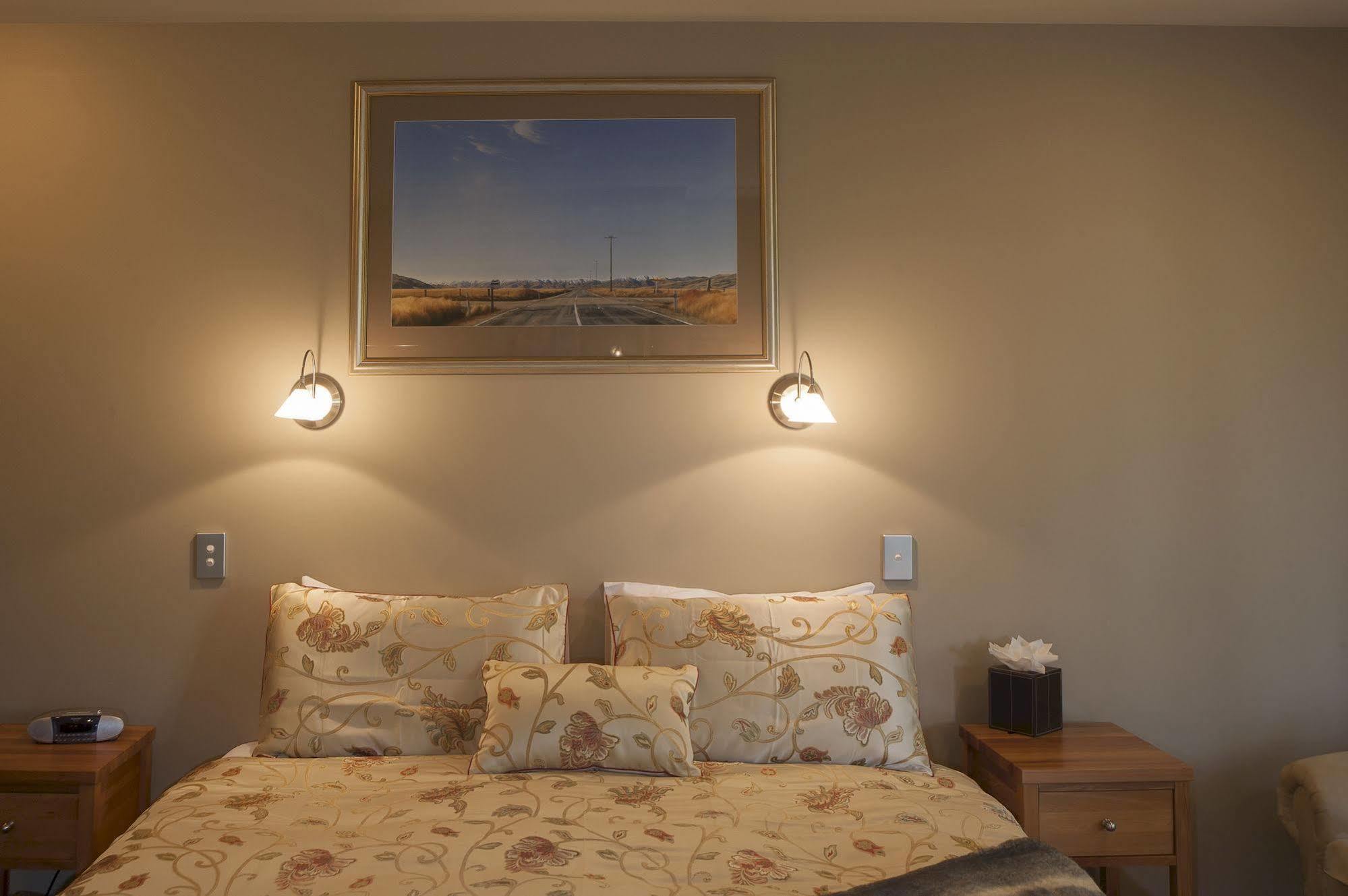 Blue Ridge Studios And Bed & Breakfast Te Anau Zewnętrze zdjęcie